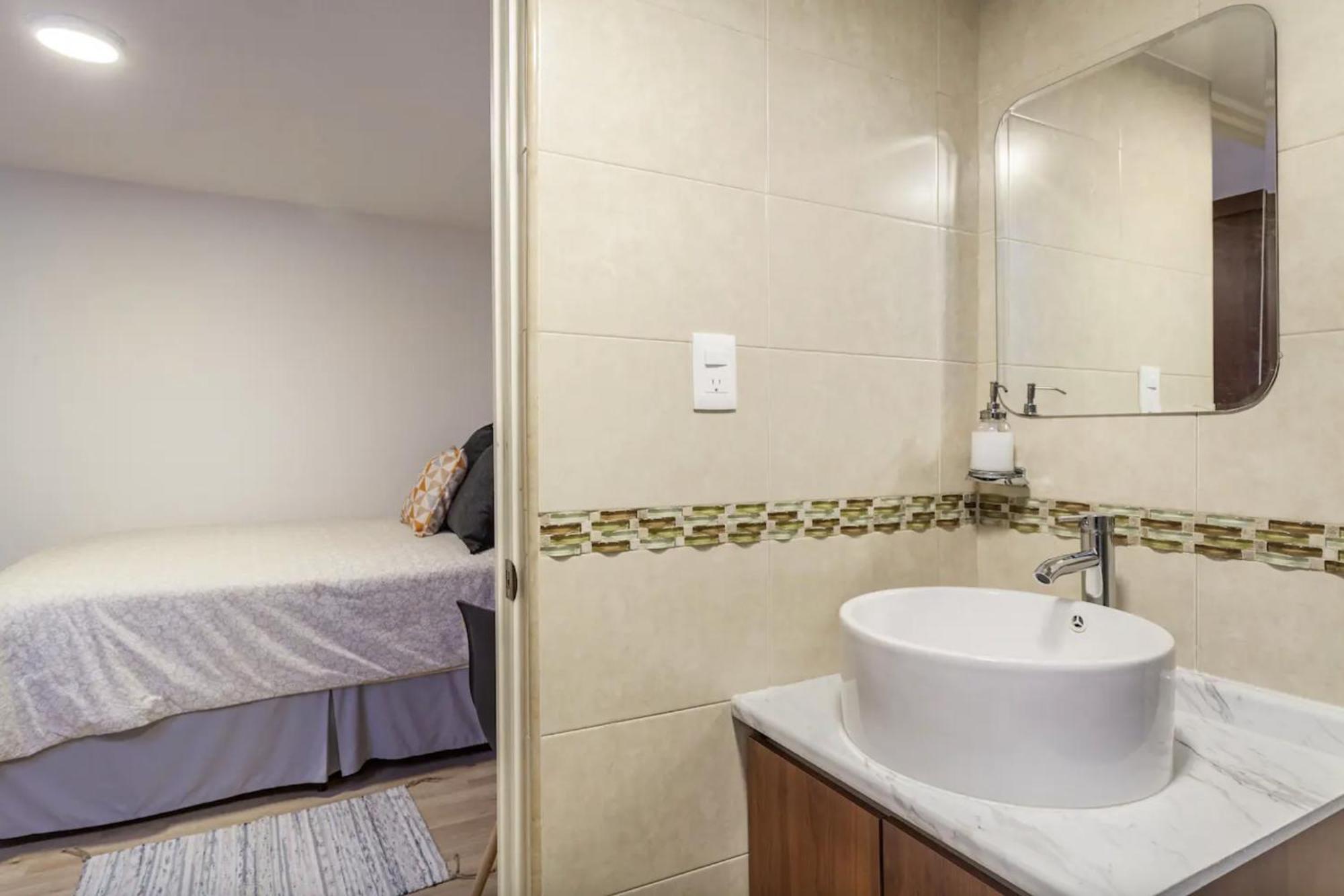 Bedroom With Private Bathroom In Roma Norte In Mexico-stad Buitenkant foto